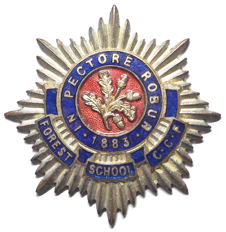 Forest School CCF cap badge KK2557
